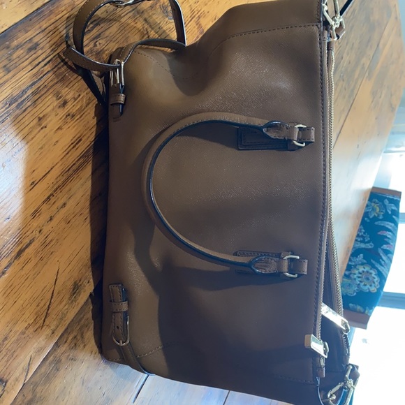 Tory Burch Tote with strap, Camel color, gold accents - Picture 2 of 9